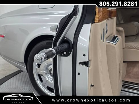Used 2006 Rolls-Royce Phantom Sedan RWD image 11