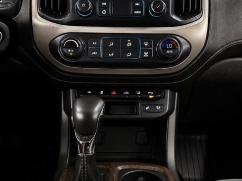 Used 2017 GMC Canyon Denali AWD/4WD image 46