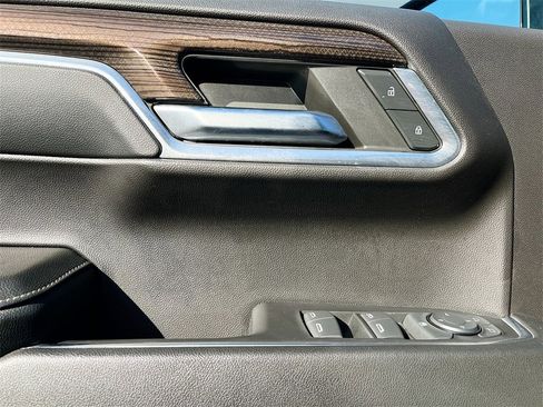 Used 2024 Chevrolet Silverado 1500 LT Trail Boss w/ LT Trail Boss Premium Package image 18