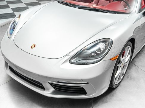 Used 2018 Porsche 718 Boxster S RWD image 34