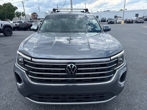 Used 2024 Volkswagen Atlas SE AWD/4WD image 11