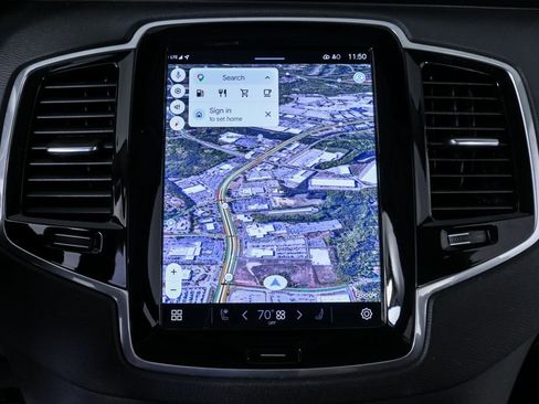 Used 2023 Volvo XC90 B6 Plus w/ Protection Package image 16