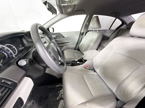 Used 2015 Honda Accord LX image 3