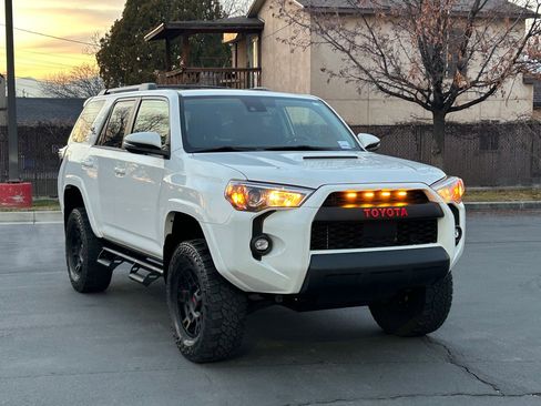 Used 2022 Toyota 4Runner TRD Off-Road Premium w/ Moonroof Package image 7