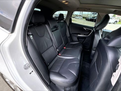 Used 2014 Volvo XC60 3.2 image 20