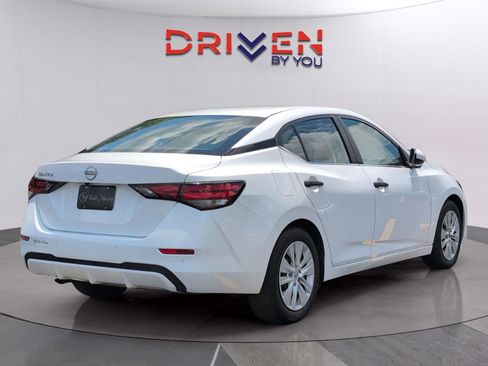 Used 2024 Nissan Sentra S FWD image 5