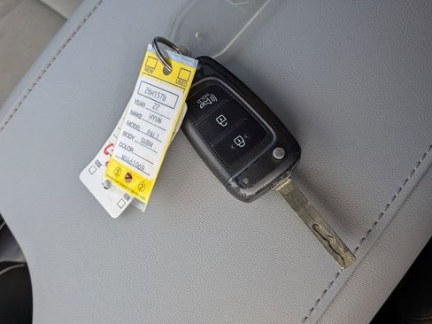 Used 2022 Hyundai Palisade SE w/ Cargo Package image 22