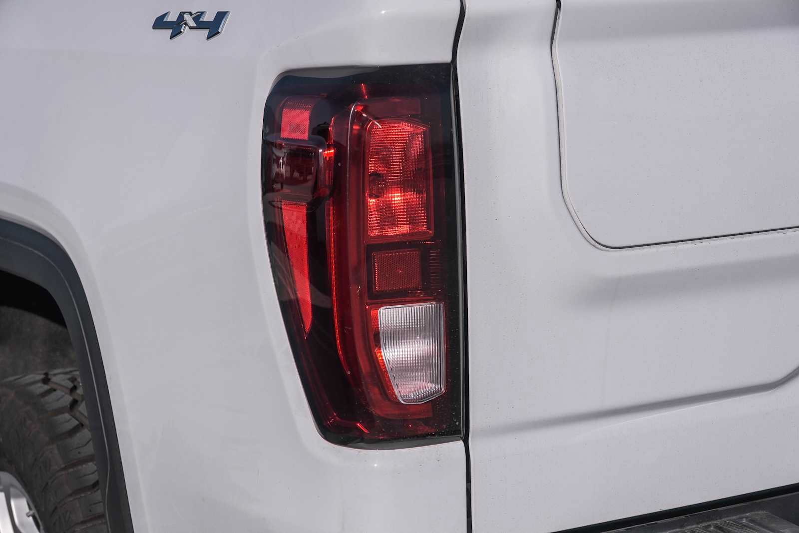 Used 2022 GMC Sierra 1500 SLE AWD/4WD image 7