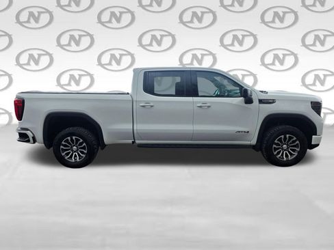 Used 2022 GMC Sierra 1500 AT4 w/ AT4 Preferred Package AWD/4WD image 14