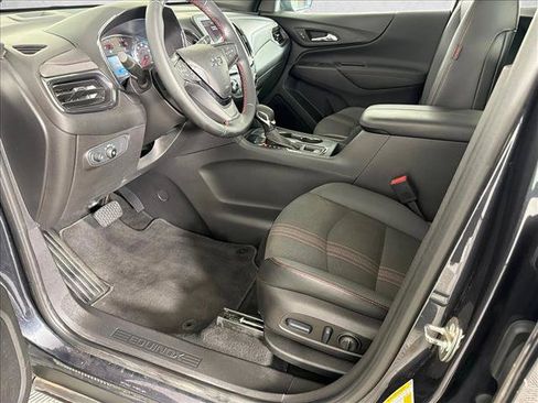 Used 2023 Chevrolet Equinox RS FWD image 10