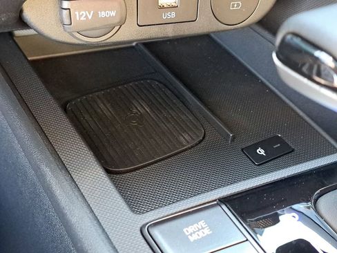 New 2025 Hyundai Elantra SEL image 25