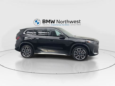 Used 2025 BMW X1 xDrive28i w/ Technology Package image 5
