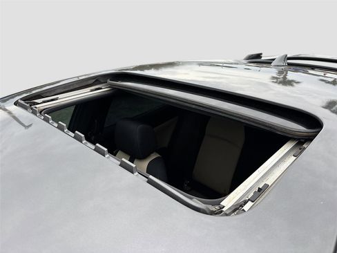 Used 2018 Honda Civic EX image 21