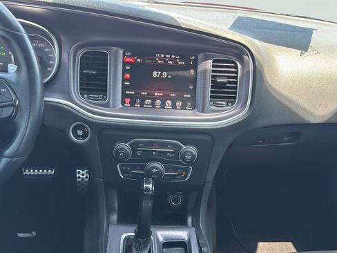 Used 2016 Dodge Charger R/T Scat Pack w/ Beats Audio Group RWD image 15