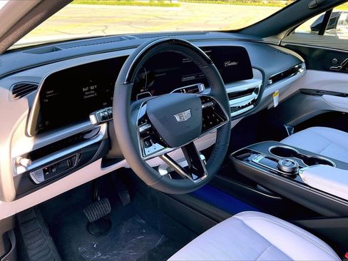 New 2026 Cadillac Lyriq Premium Sport image 9