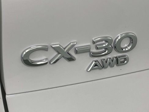 Used 2022 MAZDA CX-30 AWD 2.5 S w/ Premium Package image 11