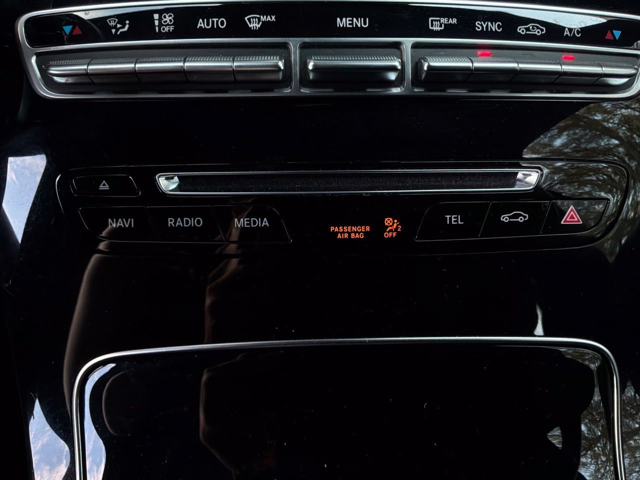 Used 2015 Mercedes-Benz C 400 4MATIC image 36