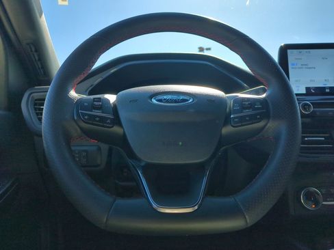 Used 2025 Ford Escape ST-Line image 22