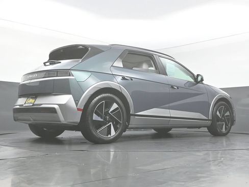 Used 2025 Hyundai Ioniq 5 Limited RWD image 47