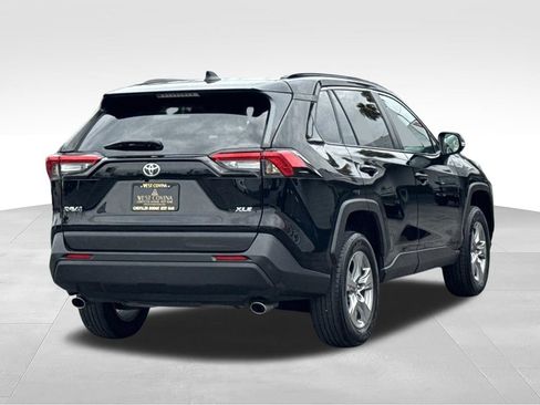 Used 2024 Toyota RAV4 XLE FWD image 10
