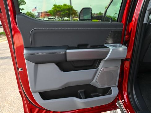 New 2026 Ford F250 XLT w/ XLT Premium Package AWD/4WD image 19