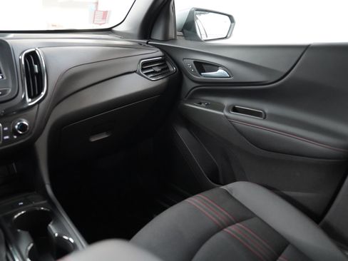 Used 2024 Chevrolet Equinox RS AWD/4WD image 13