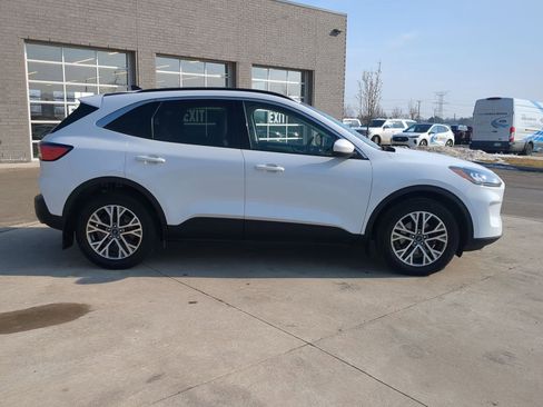 Used 2021 Ford Escape SEL w/ Technology Package image 9