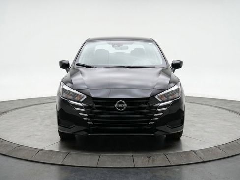 Used 2025 Nissan Versa SV FWD image 2
