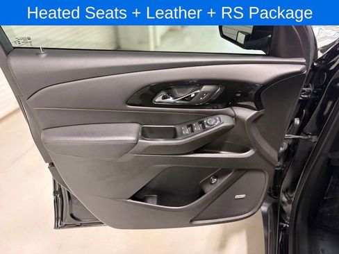 Used 2023 Chevrolet Traverse RS w/ LPO, Floor Liner Package AWD/4WD image 9