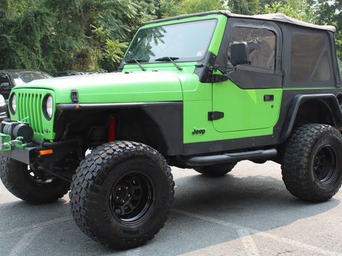 Used 1999 Jeep Wrangler SE AWD/4WD image 2