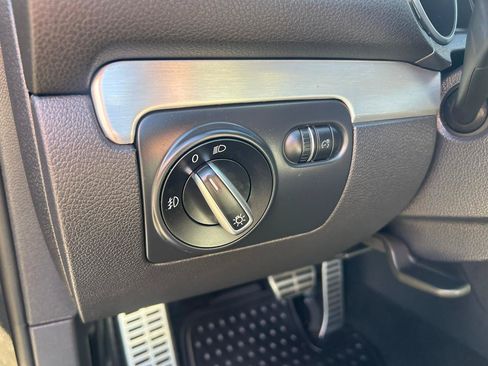 Used 2012 Volkswagen GTI Autobahn FWD image 12
