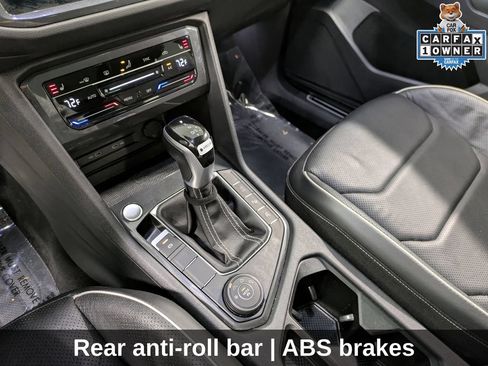 Used 2022 Volkswagen Tiguan SEL R-Line AWD/4WD image 19