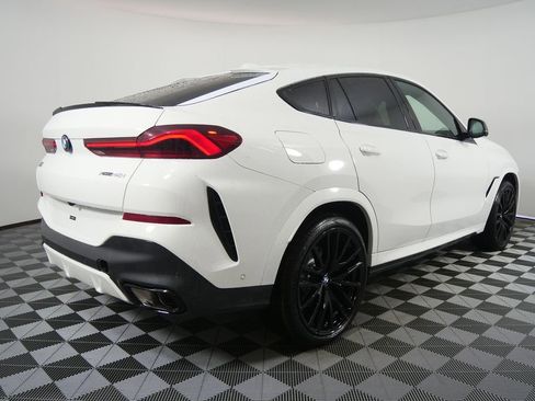 New 2026 BMW X6 xDrive40i w/ Executive Package image 3