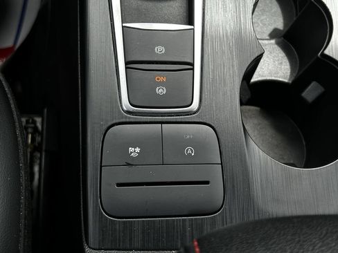 Used 2024 Ford Escape ST-Line AWD/4WD image 24