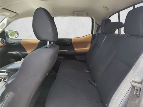 Used 2019 Toyota Tacoma SR5 image 17