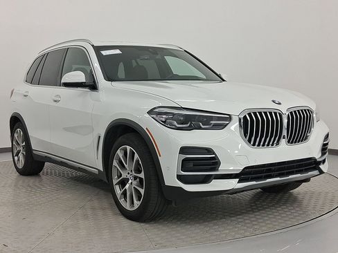 Used 2023 BMW X5 sDrive40i w/ Climate Comfort Package image 9