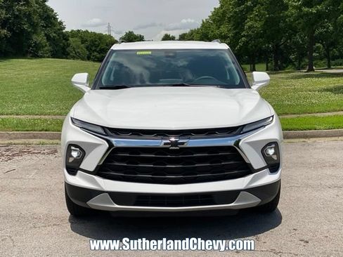 Used 2024 Chevrolet Blazer LT w/ Convenience Package FWD image 2