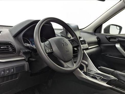 Used 2024 Mitsubishi Eclipse Cross LE AWD/4WD image 23