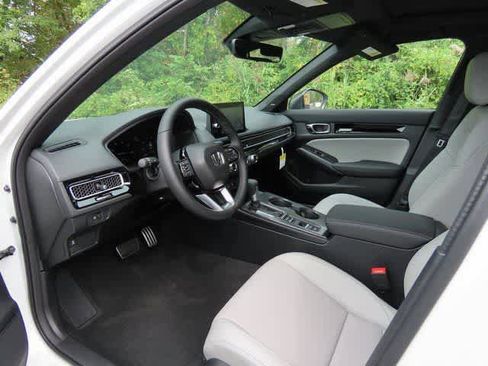 New 2025 Honda Civic Sport Touring image 2