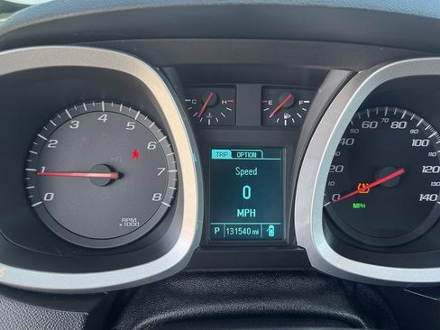 Used 2017 Chevrolet Equinox LS FWD image 18