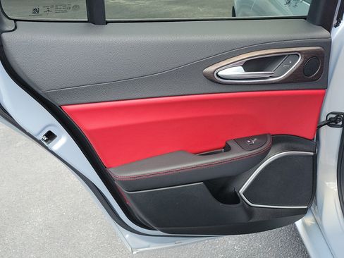 Used 2020 Alfa Romeo Giulia Ti w/ Active Blind Spot Package image 13