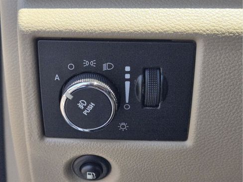 Used 2013 Jeep Grand Cherokee Limited RWD image 20