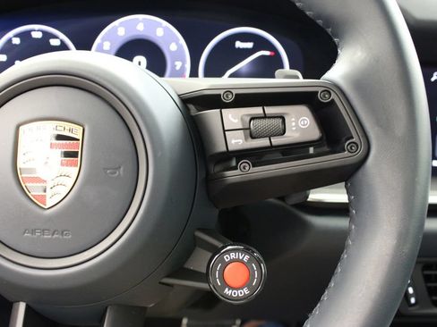 Certified 2025 Porsche 911 Carrera RWD image 32