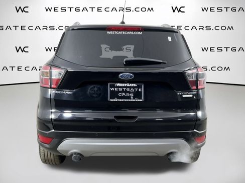 Used 2017 Ford Escape Titanium image 4