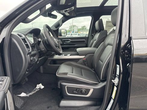 New 2027 RAM 1500 Laramie w/ Night Edition AWD/4WD image 17