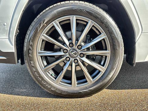 Used 2025 Lexus LX 700h F Sport image 14