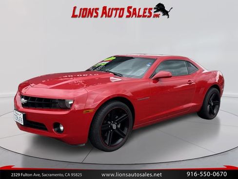 Used 2010 Chevrolet Camaro LT RWD image 9