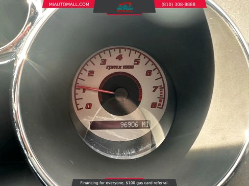 Used 2007 Pontiac Solstice Convertible 2D w/ Premium Package image 21