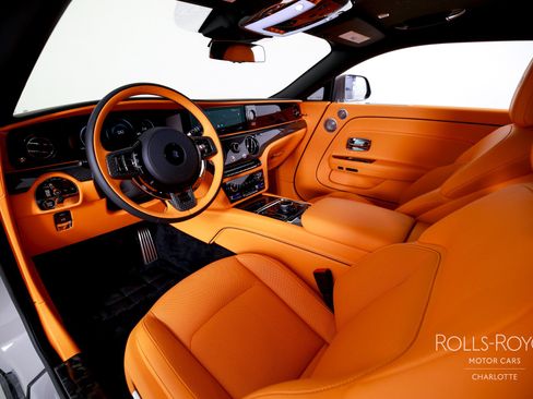 Used 2025 Rolls-Royce Spectre Black Badge w/ Spectre Enhancement Package image 4