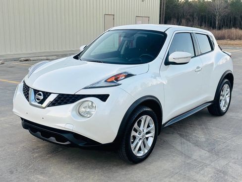 Used 2016 Nissan Juke S image 1